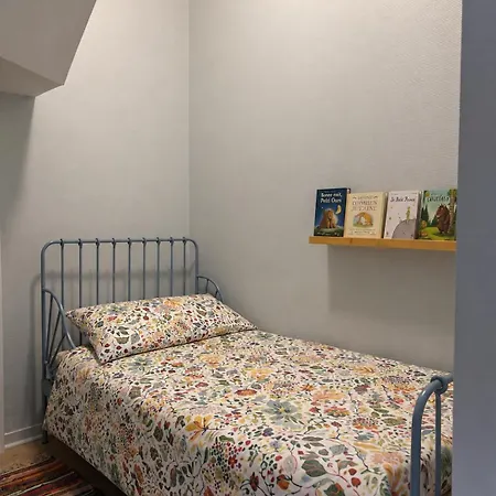 4 Personnes - Vue Emblematique De דירה *